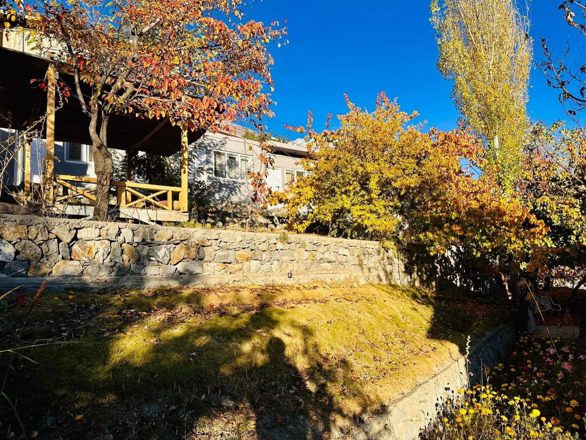 Backpackers Stories By Old Hunza Inn Karimabad  Exterior foto